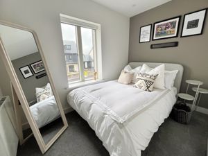 Photo 14- click for photo gallery